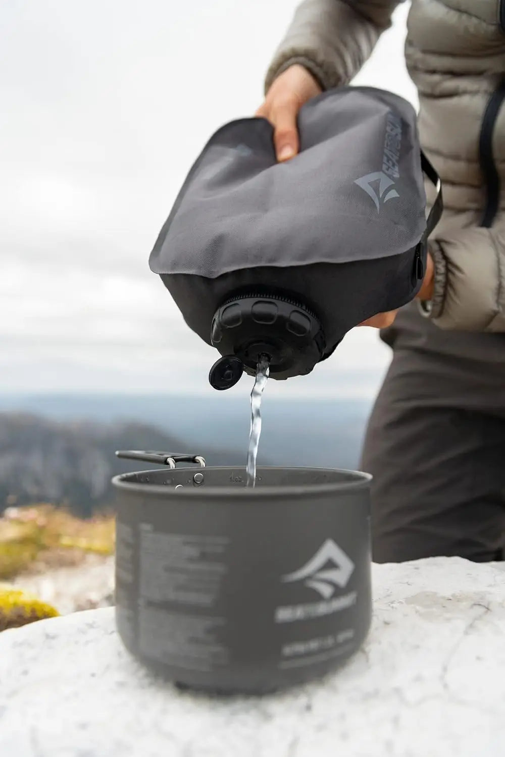 Lightweight Camping Water Storage Dispenser and Shower for Outdoor Adventures